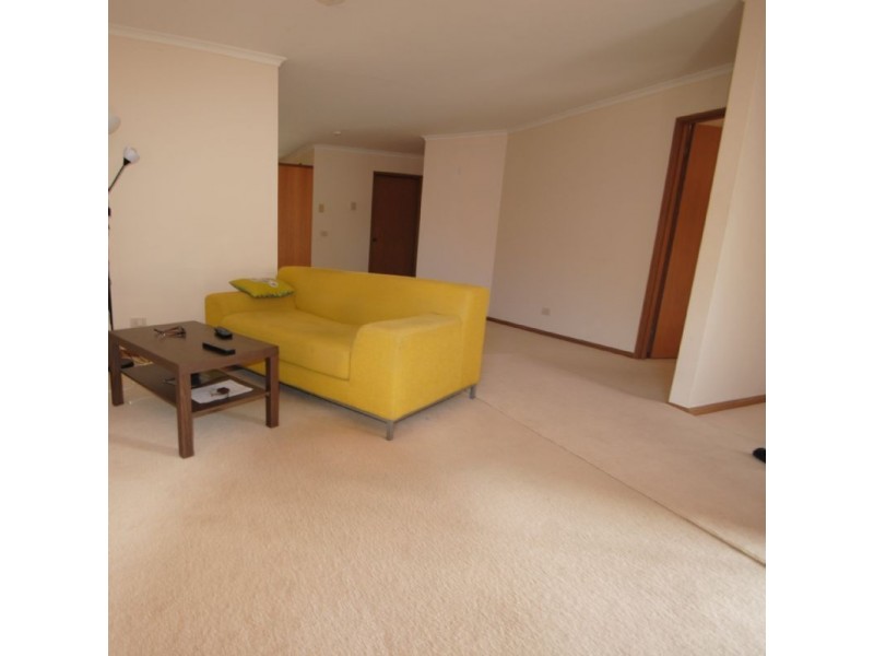 2/22 Garrisson Drive, Glen Waverley VIC 3150