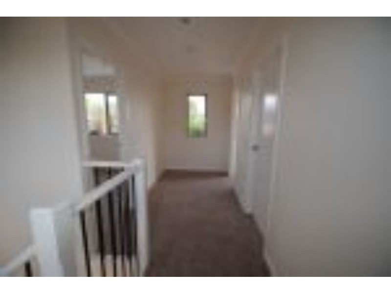 2/29 Mountain Ash Avenue, Ashwood VIC 3147