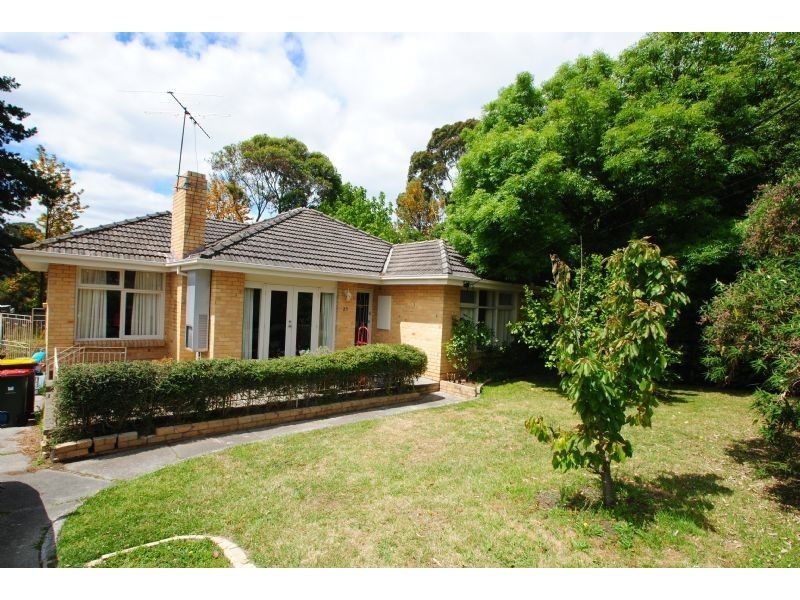 25 Ian Grove, Mount Waverley VIC 3149