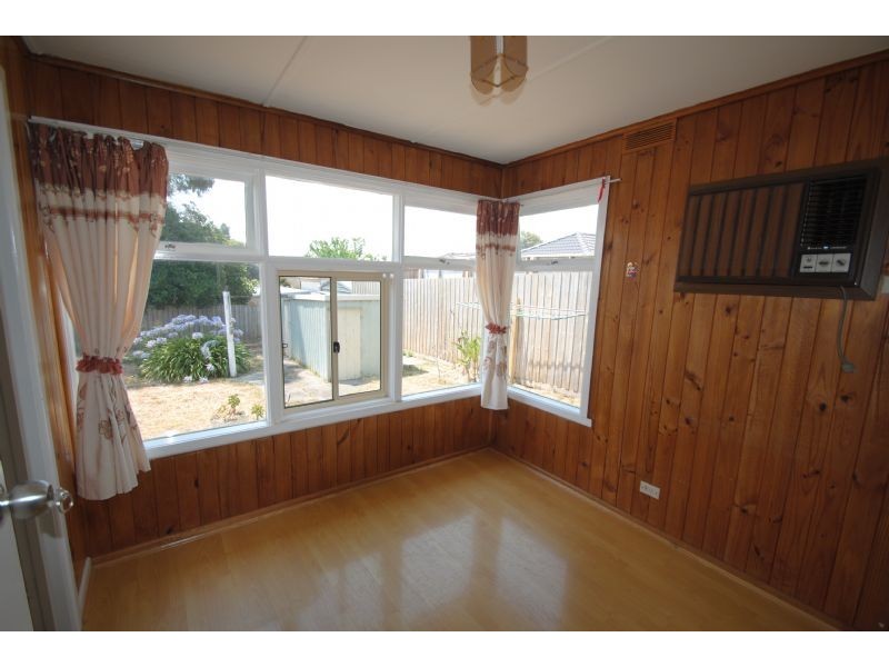 1 Medhurst Street, Burwood East VIC 3151