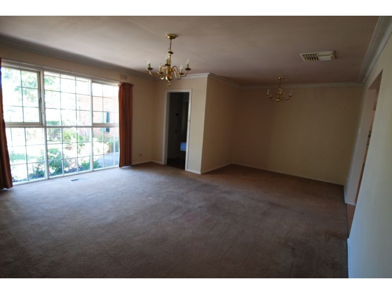 15 Avonhurst Drive, Glen Waverley VIC 3150