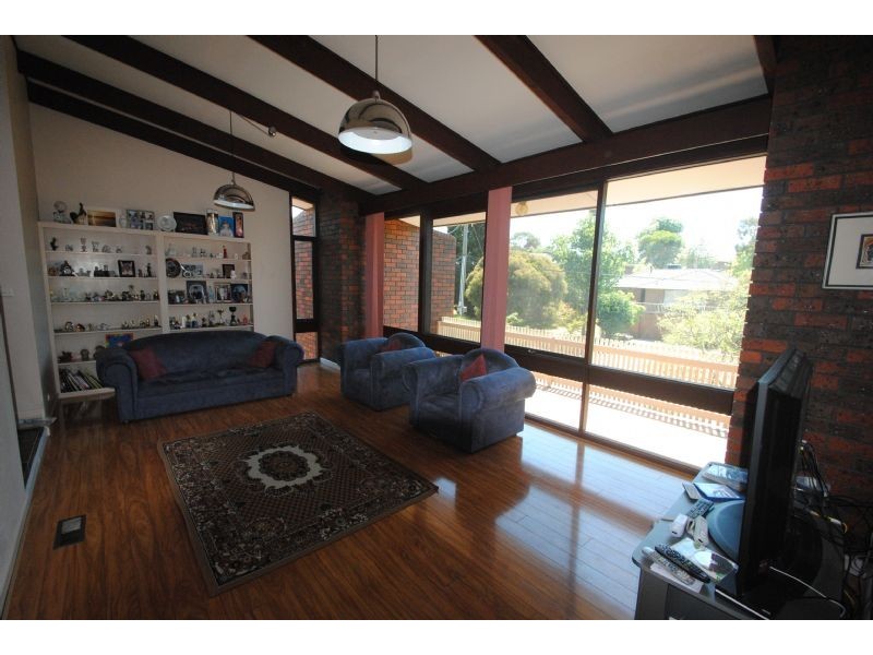 17 Grantley Drive, Glen Waverley VIC 3150