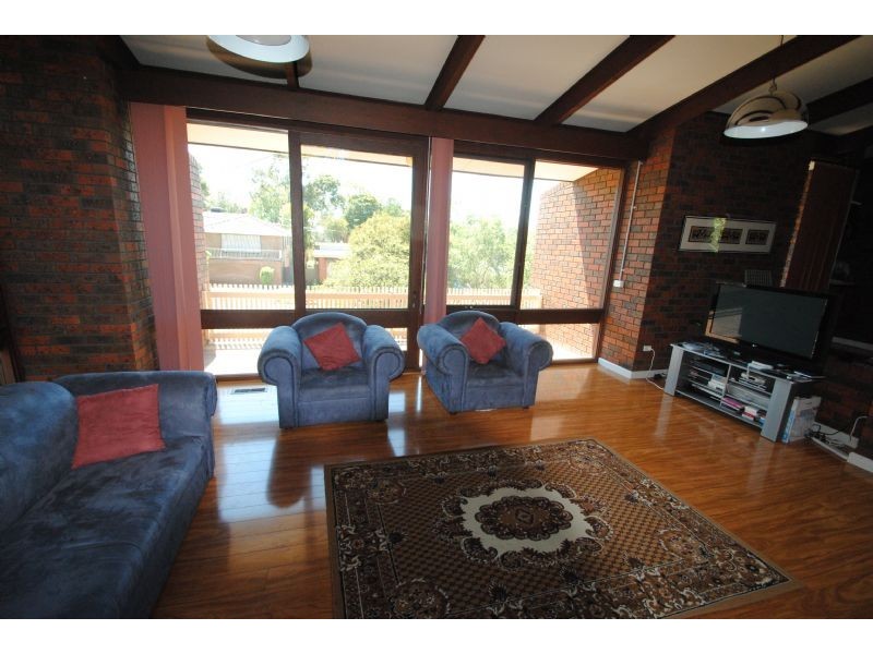 17 Grantley Drive, Glen Waverley VIC 3150