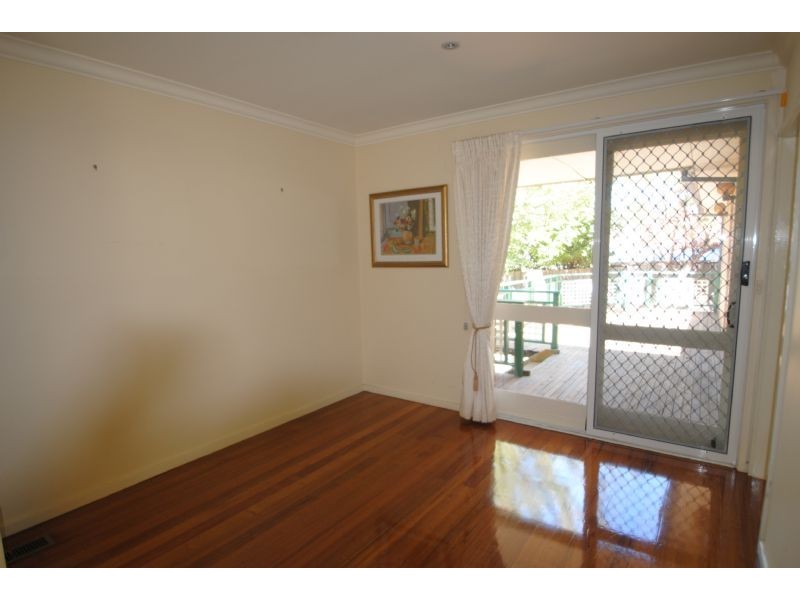 2 Groom Court, Glen Waverley VIC 3150