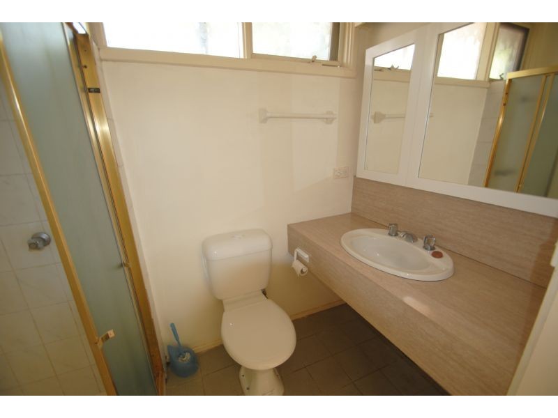 2 Groom Court, Glen Waverley VIC 3150