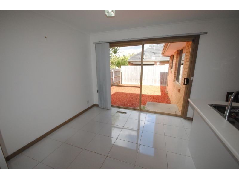 2/10 Parker Street, Clayton VIC 3168