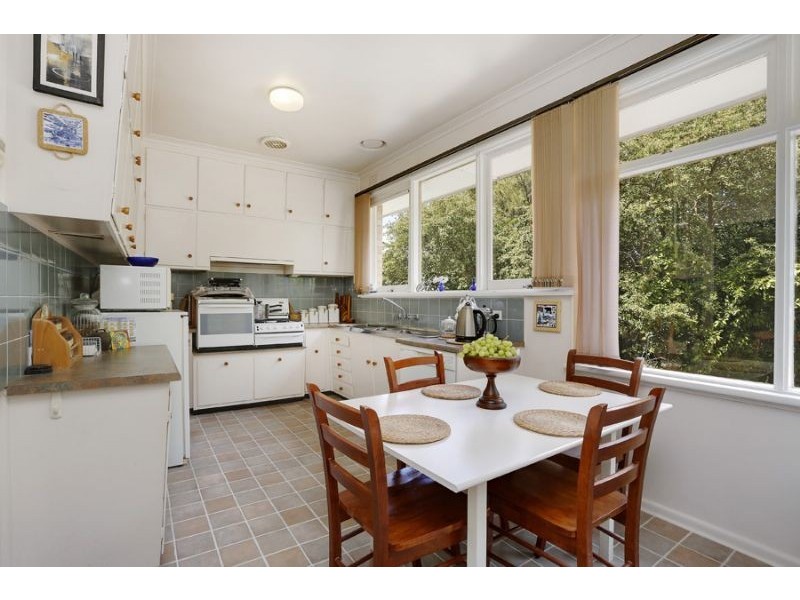 2 Alimar Road, Glen Waverley VIC 3150