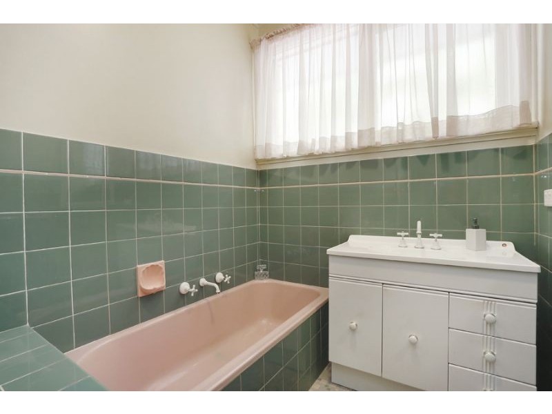 2 Alimar Road, Glen Waverley VIC 3150