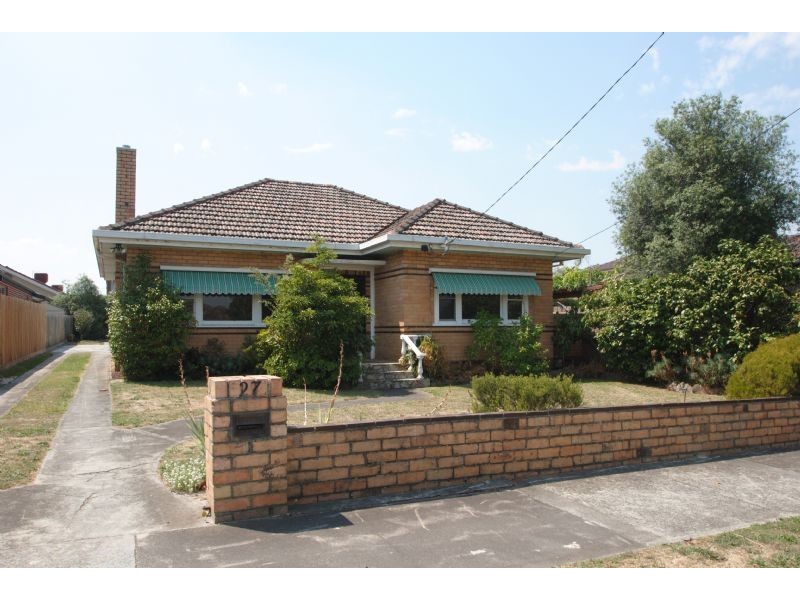 27 Wallace Road, Burwood VIC 3125