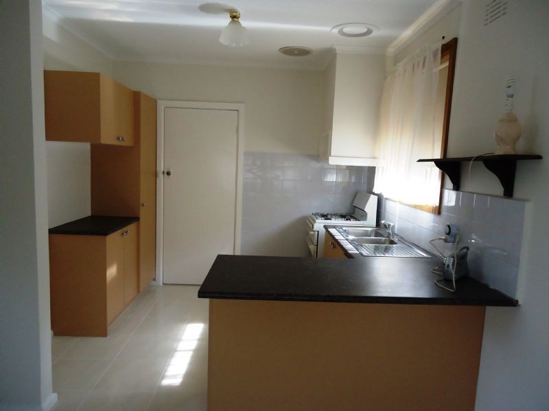 5 Marie Avenue, Springvale VIC 3171