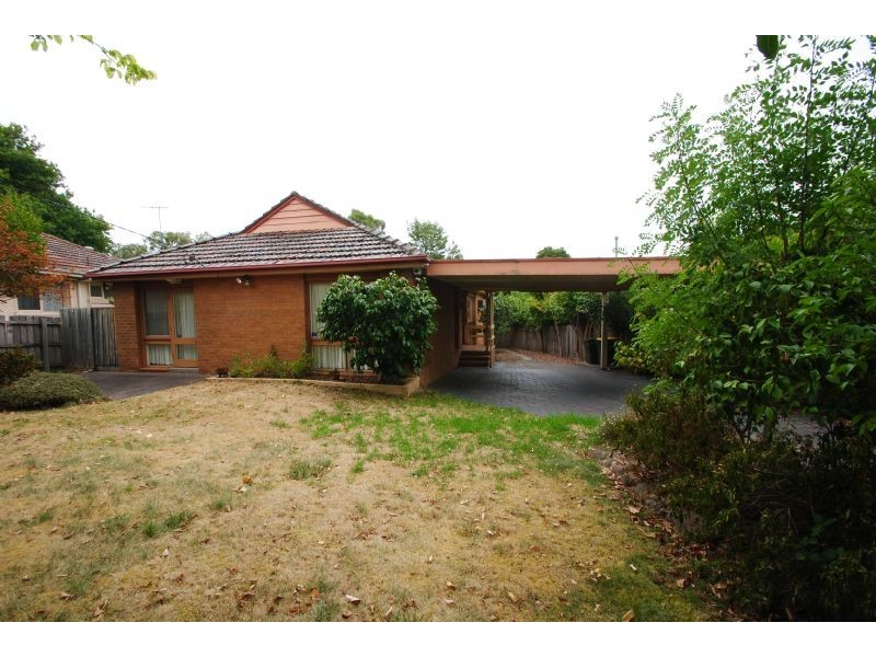 26 Simpson Drive, Mount Waverley VIC 3149