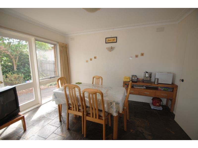26 Simpson Drive, Mount Waverley VIC 3149