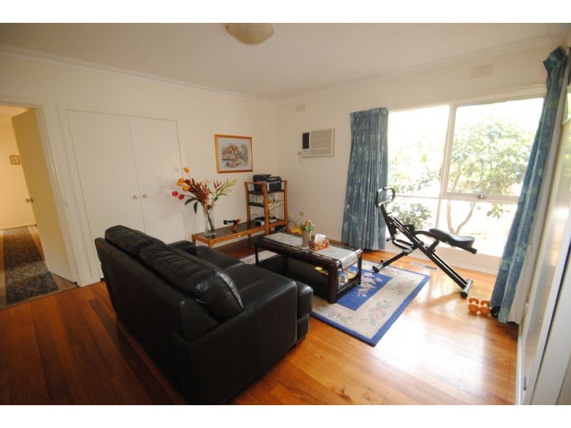 26 Simpson Drive, Mount Waverley VIC 3149