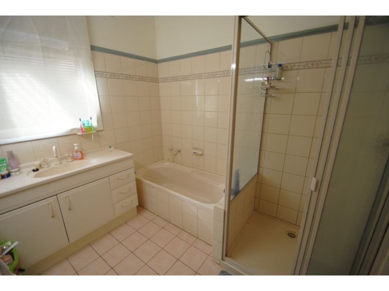 26 Simpson Drive, Mount Waverley VIC 3149