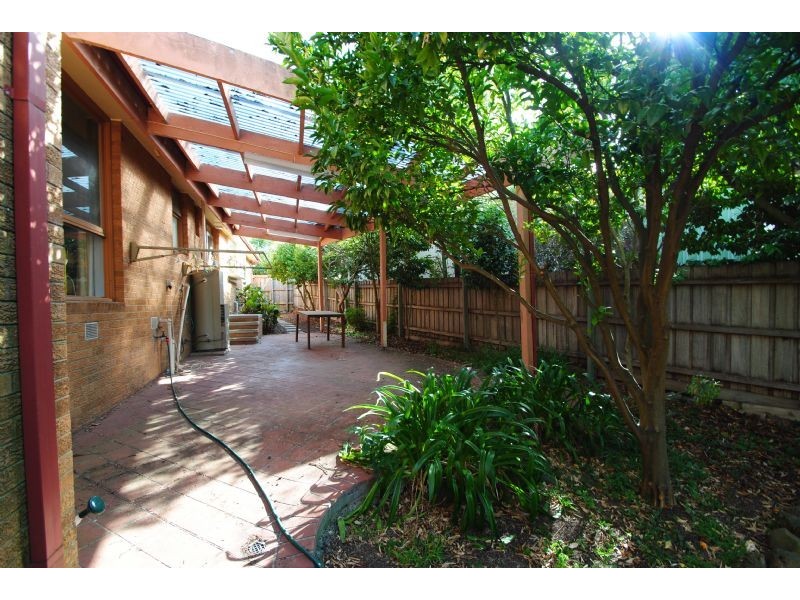 26 Simpson Drive, Mount Waverley VIC 3149