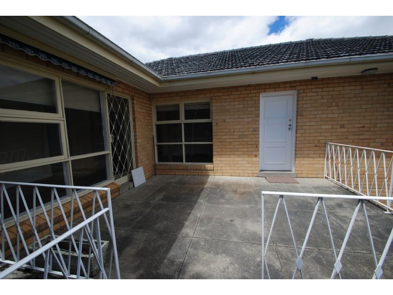 2 Gloucester Street, Mount Waverley VIC 3149