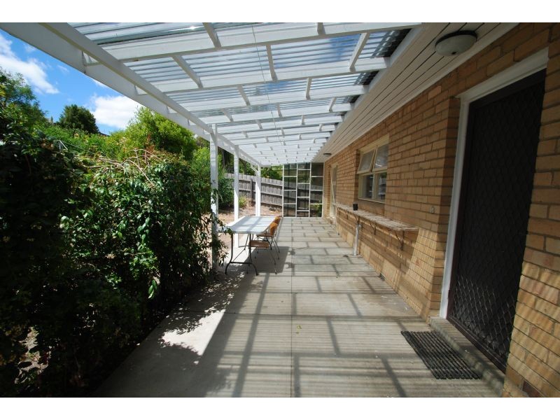 2 Gloucester Street, Mount Waverley VIC 3149