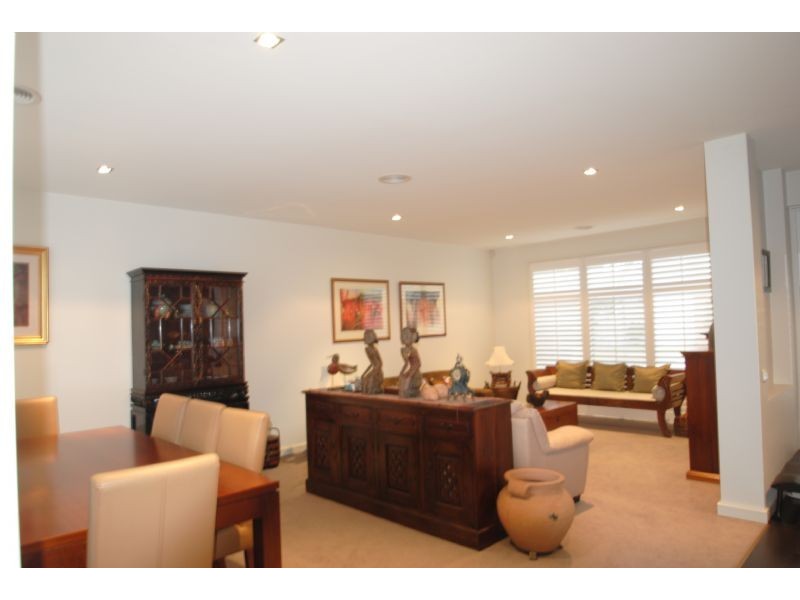 2 Cooley Lane, Mulgrave VIC 3170