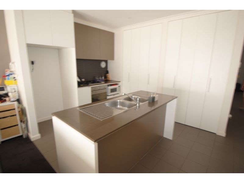 25 Edgbaston Way, Mulgrave VIC 3170