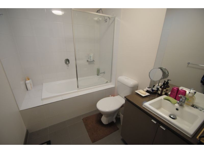 25 Edgbaston Way, Mulgrave VIC 3170