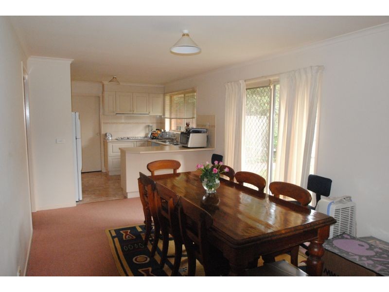 1/101 Watsons Road, Glen Waverley VIC 3150