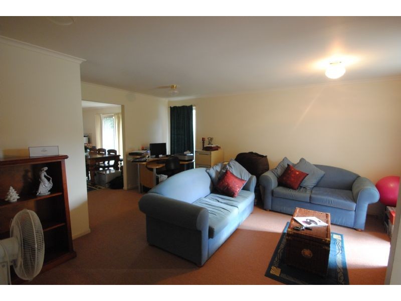 1/101 Watsons Road, Glen Waverley VIC 3150