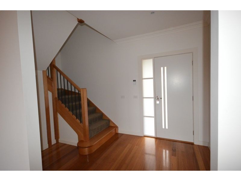 2/87 Cootamundra Drive, Wheelers Hill VIC 3150