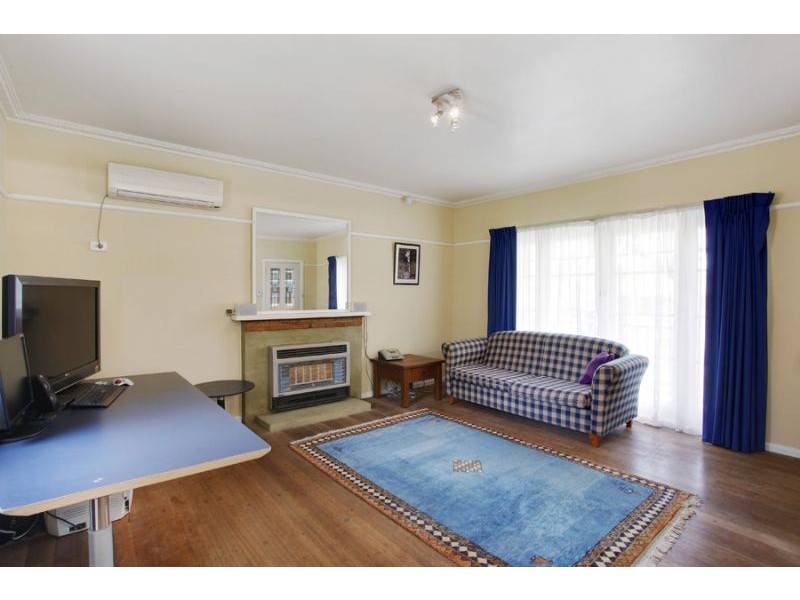 69 Larch Crescent, Mount Waverley VIC 3149