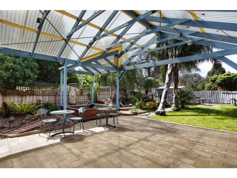 69 Larch Crescent, Mount Waverley VIC 3149