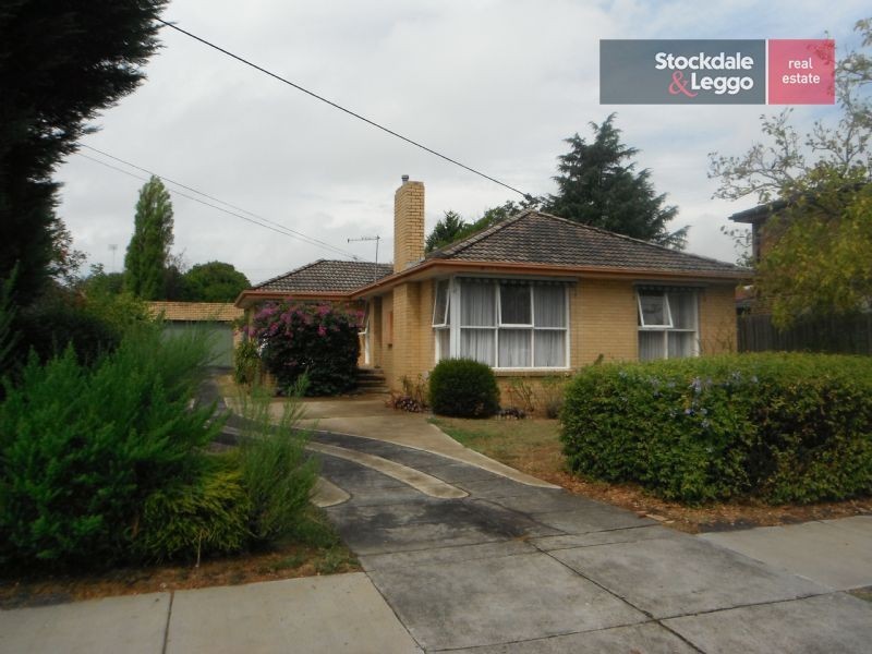 8 Glenwood Avenue, Glen Waverley VIC 3150