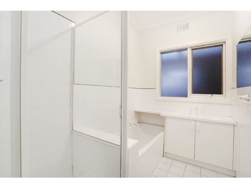 19 Grandview Road, Chadstone VIC 3148