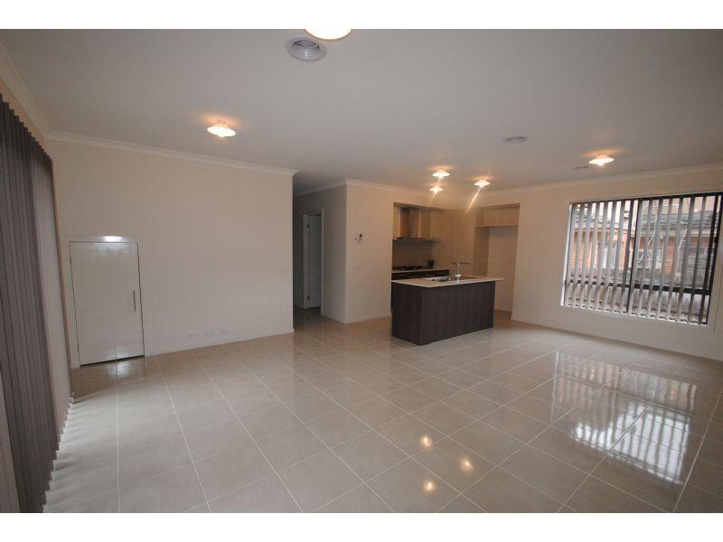 1/13 Melaleuca Drive, Glen Waverley VIC 3150