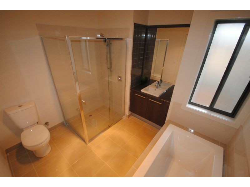 1/13 Melaleuca Drive, Glen Waverley VIC 3150