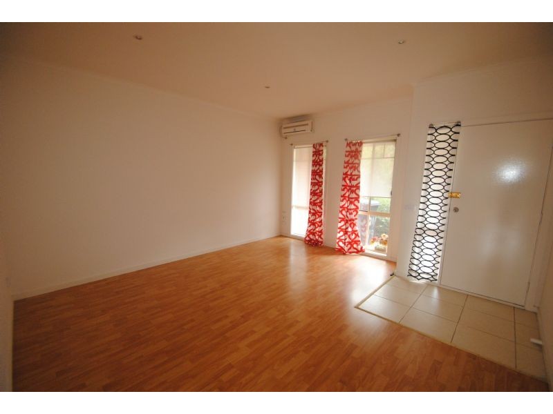 21/19 Sovereign Place, Wantirna South VIC 3152