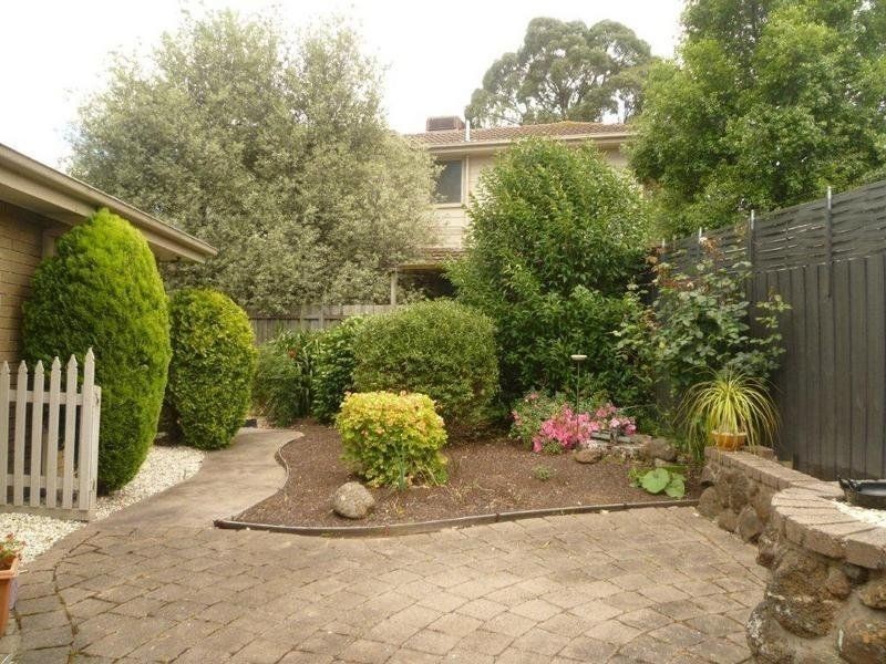 14 Chichester Square, Wantirna VIC 3152