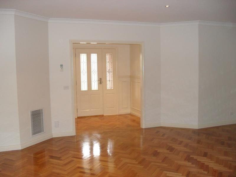 2/2 Maple Street, Bayswater VIC 3153