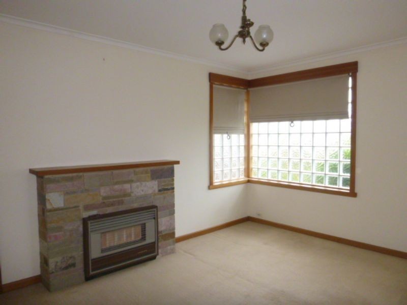 2/40 Avonhurst Drive, Glen Waverley VIC 3150