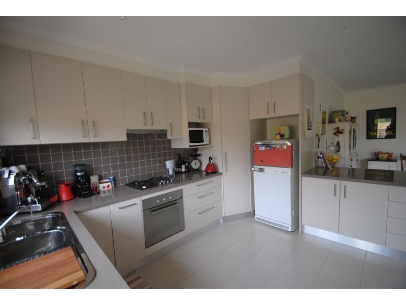 2/20 Palmbeach Crescent, Mount Waverley VIC 3149