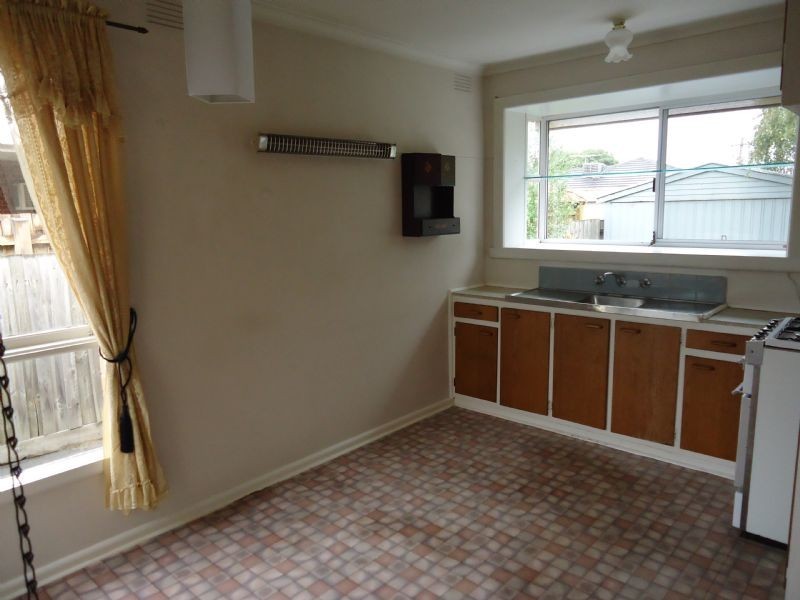 4 Moorea Court, Mount Waverley VIC 3149