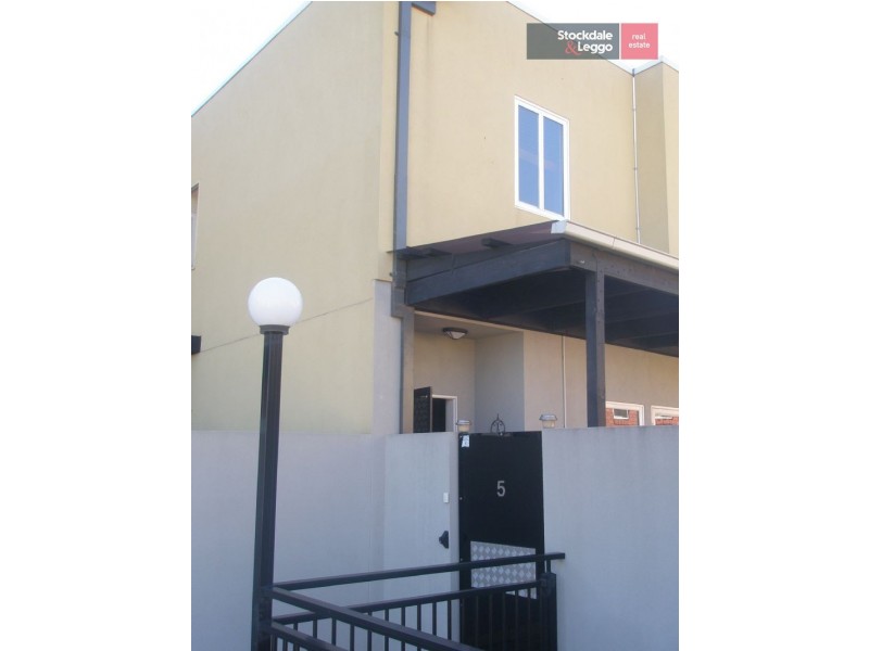 5/20 Tulloch Grove, Glen Waverley VIC 3150