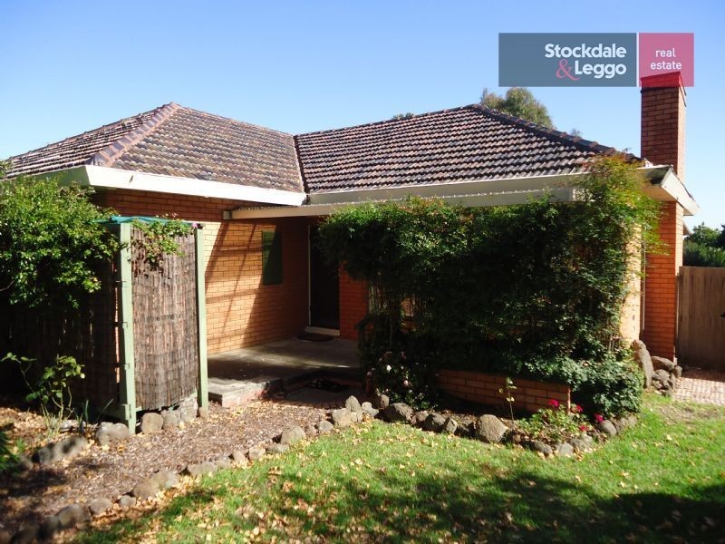 9 Charles Street, Mount Waverley VIC 3149