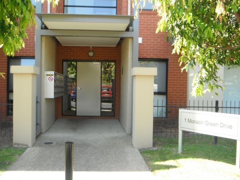 8/1 Monash Green Drive, Clayton VIC 3168
