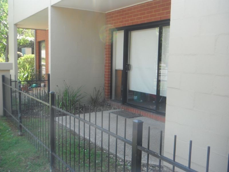 8/1 Monash Green Drive, Clayton VIC 3168