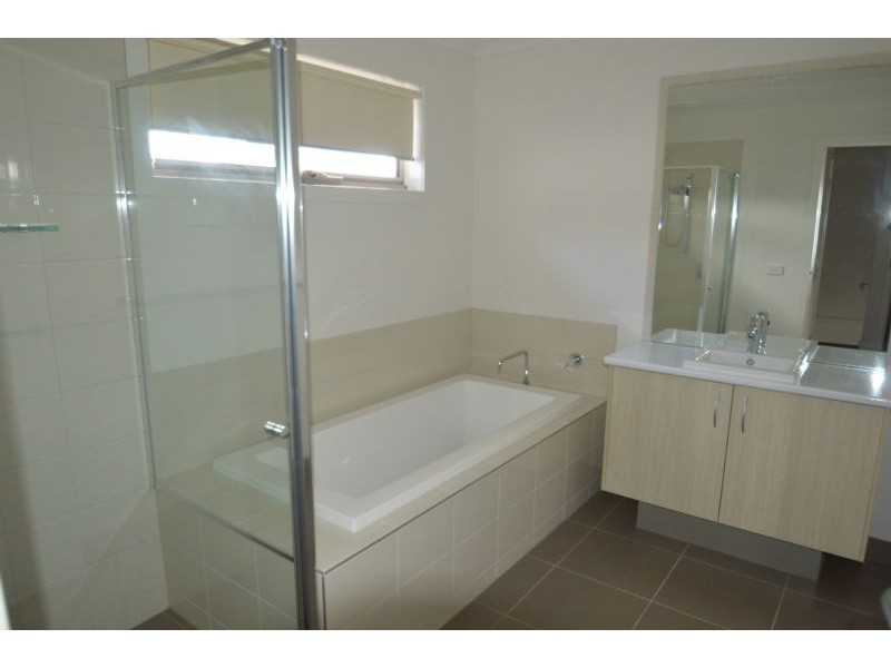 32A Talbot Road, Mount Waverley VIC 3149