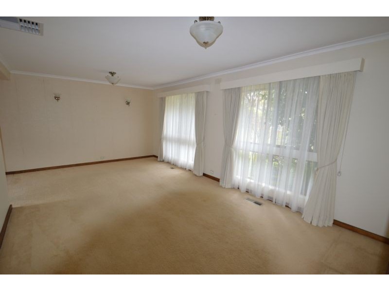 3 Crosby Drive, Glen Waverley VIC 3150
