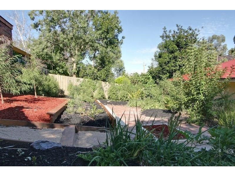 2 Seaton Court, Mount Waverley VIC 3149