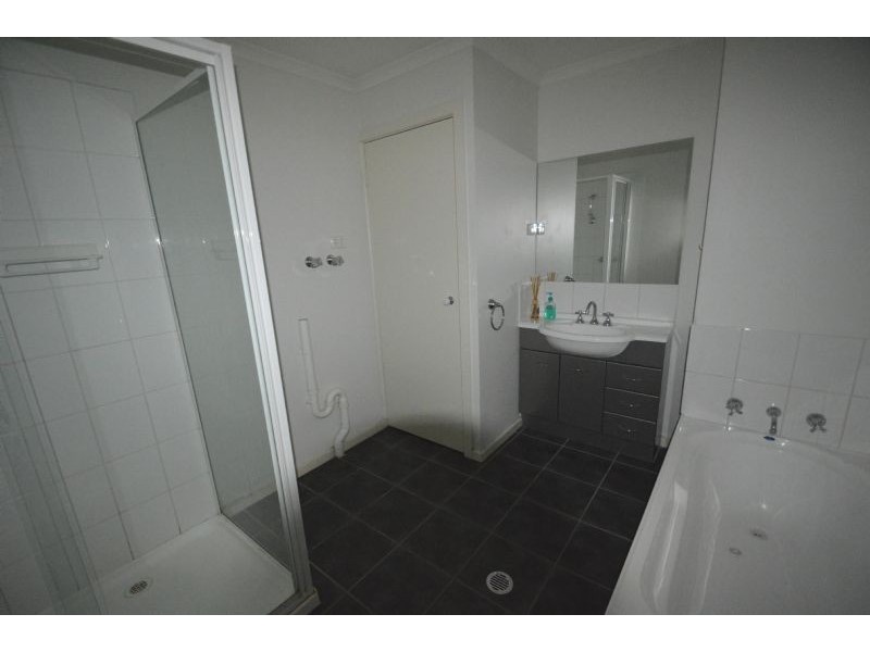 31/1 Eucalyptus Mews, Notting Hill VIC 3168