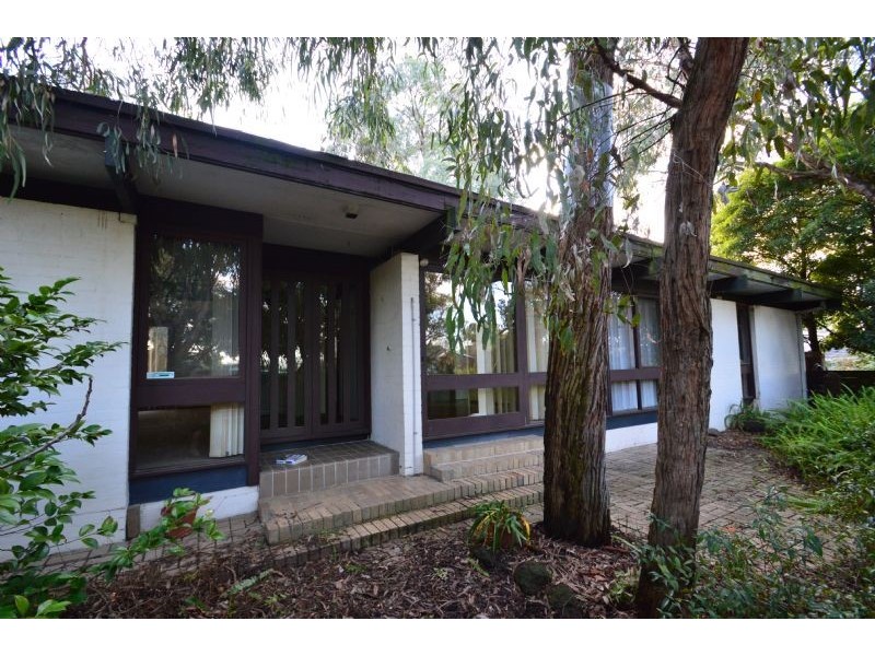 2 Claremount Court, Glen Waverley VIC 3150