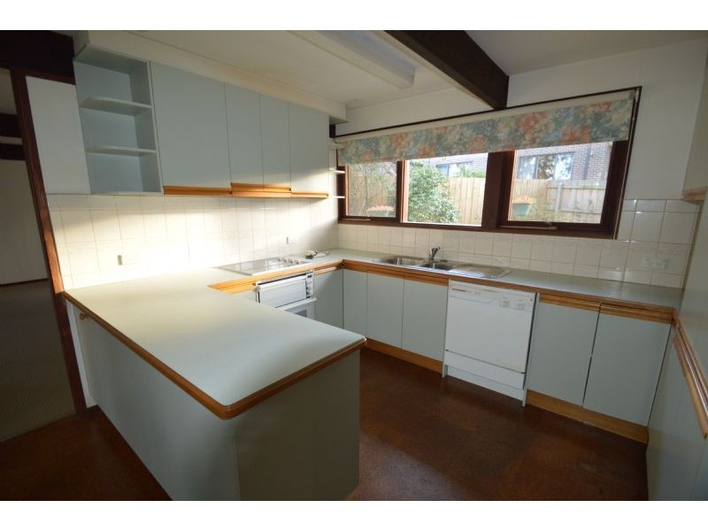 2 Claremount Court, Glen Waverley VIC 3150