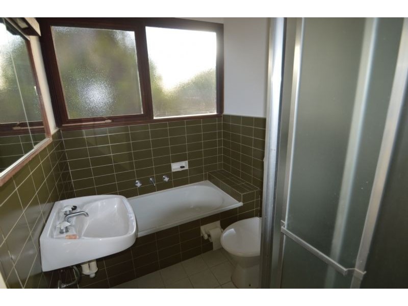 2 Claremount Court, Glen Waverley VIC 3150